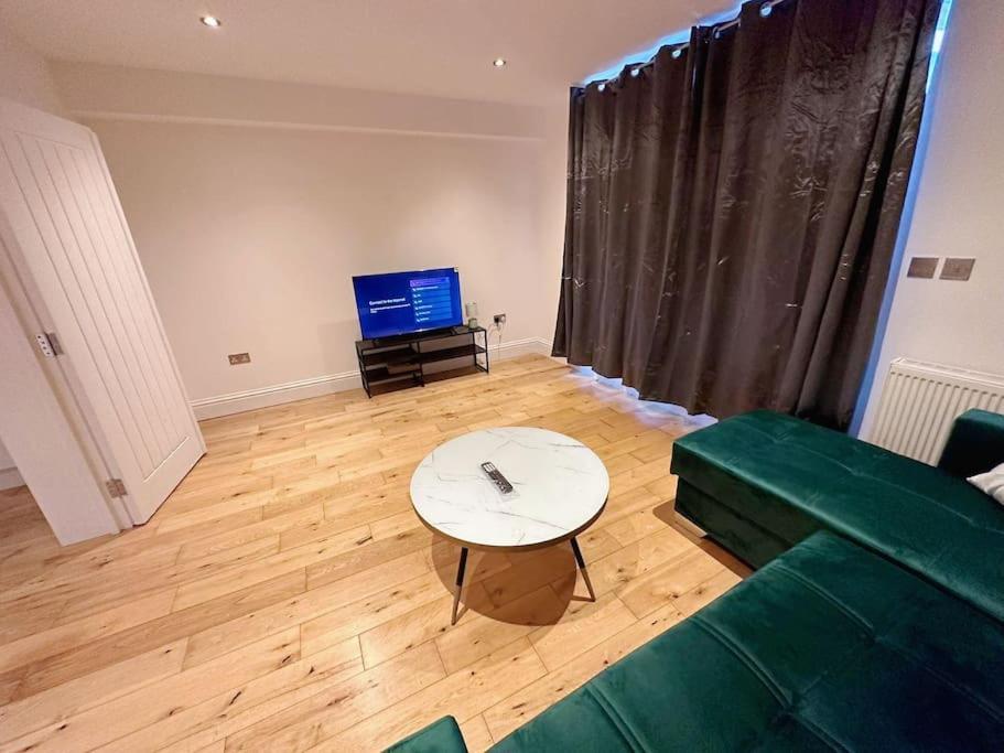 1 Bed Room Flat Near Central London Ngoại thất bức ảnh